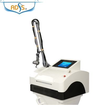 Máquina fraccionaria portátil 40W 10600nm del laser del CO2 para el rejuvenecimiento de la piel