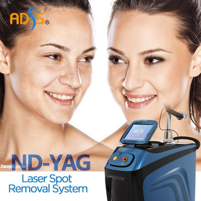 Máquina del retiro del tatuaje del Nd Yag del interruptor de Q, máquina del rejuvenecimiento de la piel del laser 1064nm